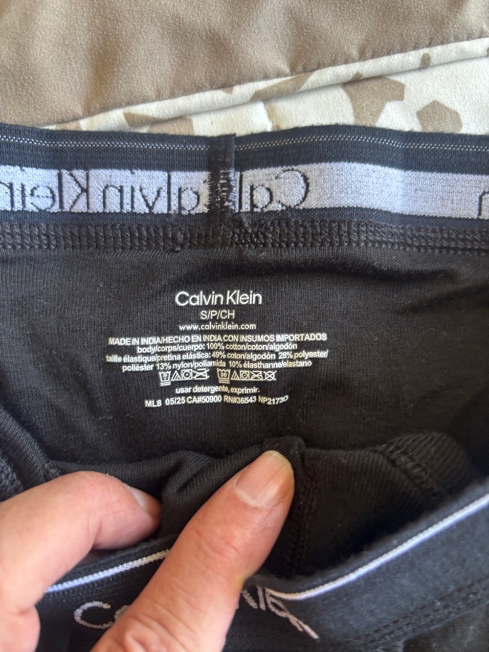 Calvin Klein Black Men's Logo Waistband Briefs - Picture 2 of 2